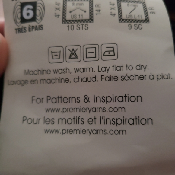 Hand Knit Chenille Black/Noir Infinity Scarf - Picture 5 of 7